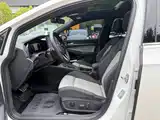 Фото 3 - Volkswagen Golf