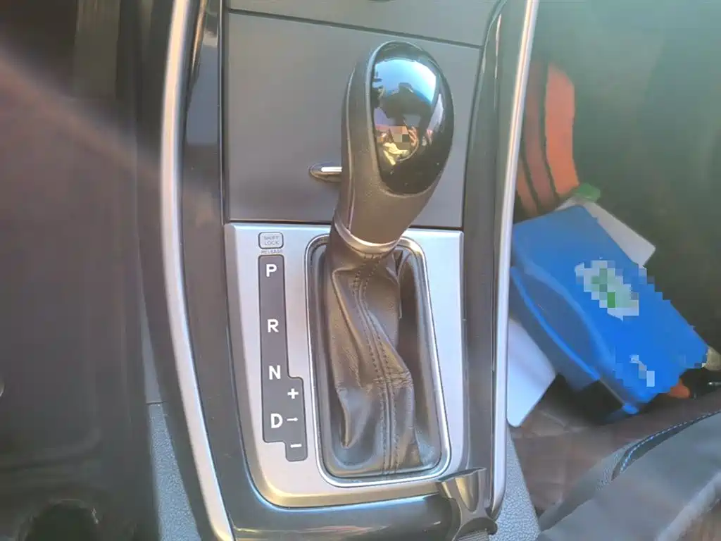 Hyundai Langdong 2015 2015 1.6L Auto Premium
