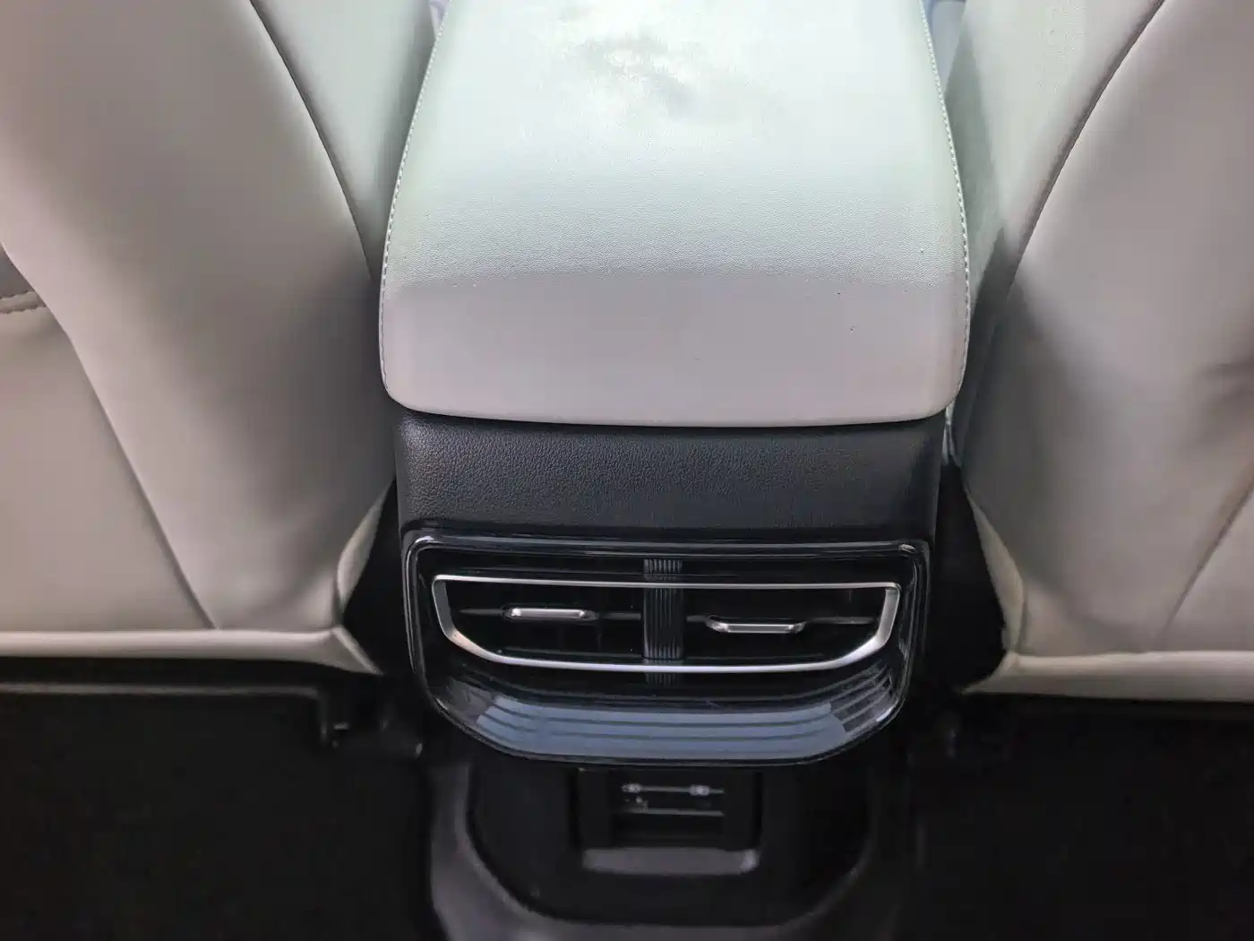 XPeng P5 2022 Model 460E фото 13