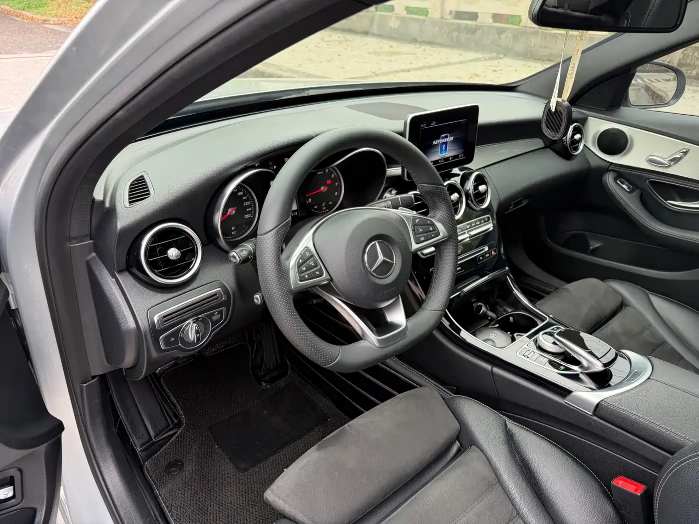 Mercedes-Benz C-Class 2018 C 200 Sport Edition фото 9