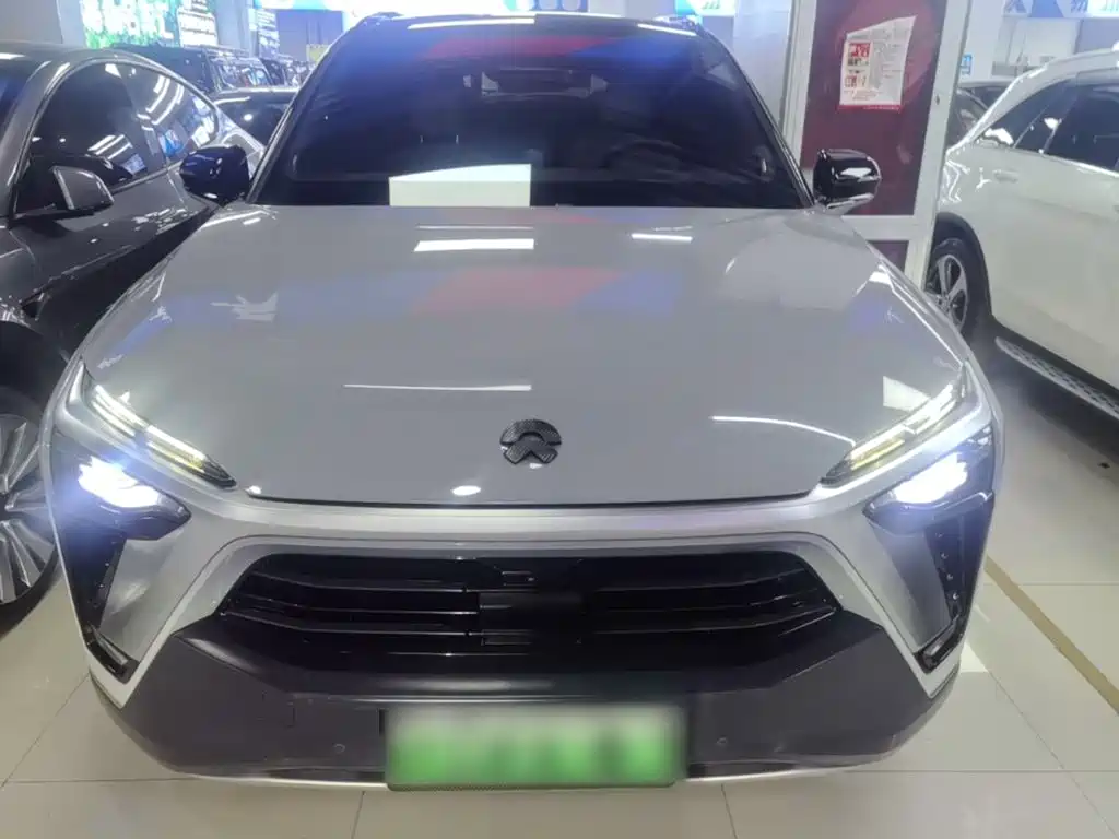 Фото 3 - NIO ES8