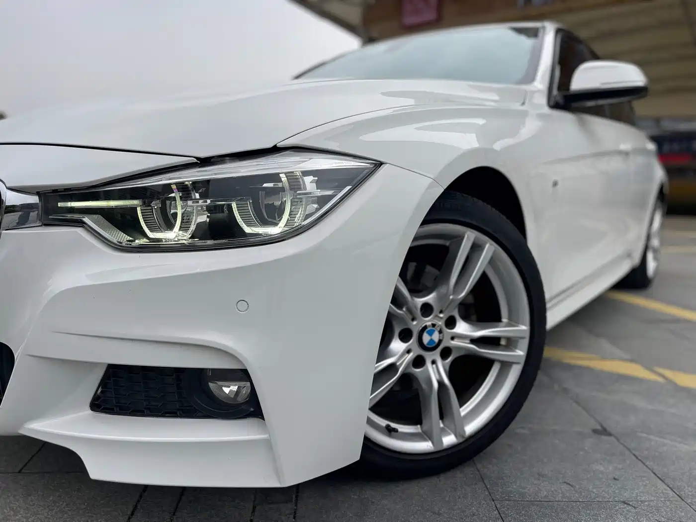 BMW 3 Series 2019 320i M Sport Package фото 9