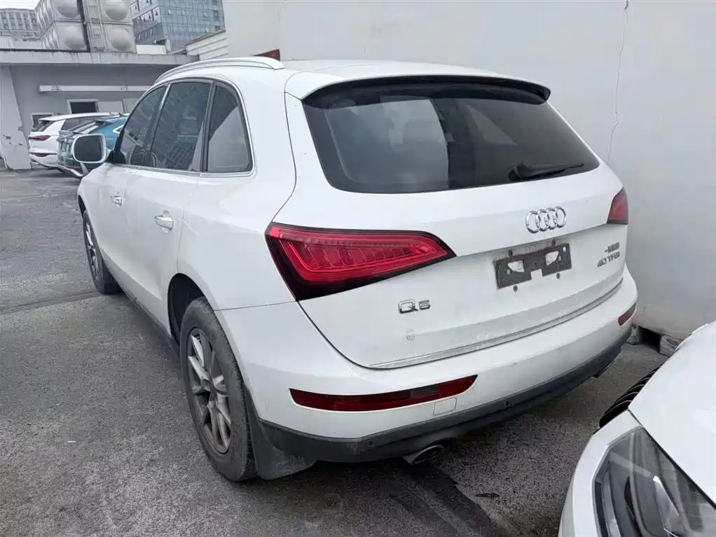 Audi Q5 2015 40 TFSI Progressive фото 3