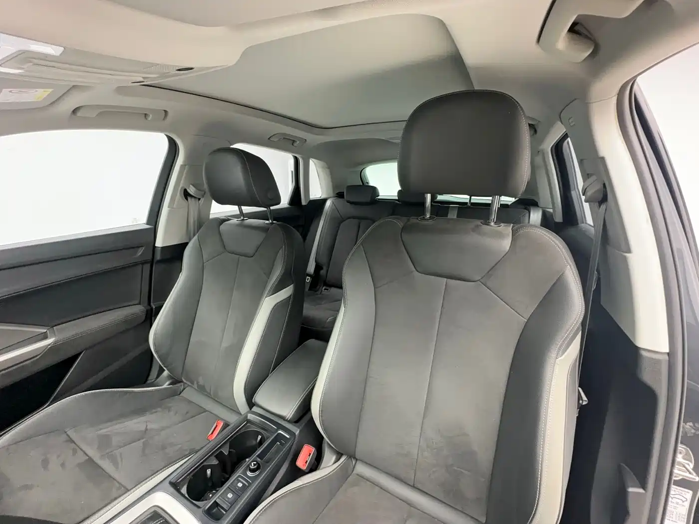 Audi Q3 2022 35 TFSI Fashion Dynamic фото 16