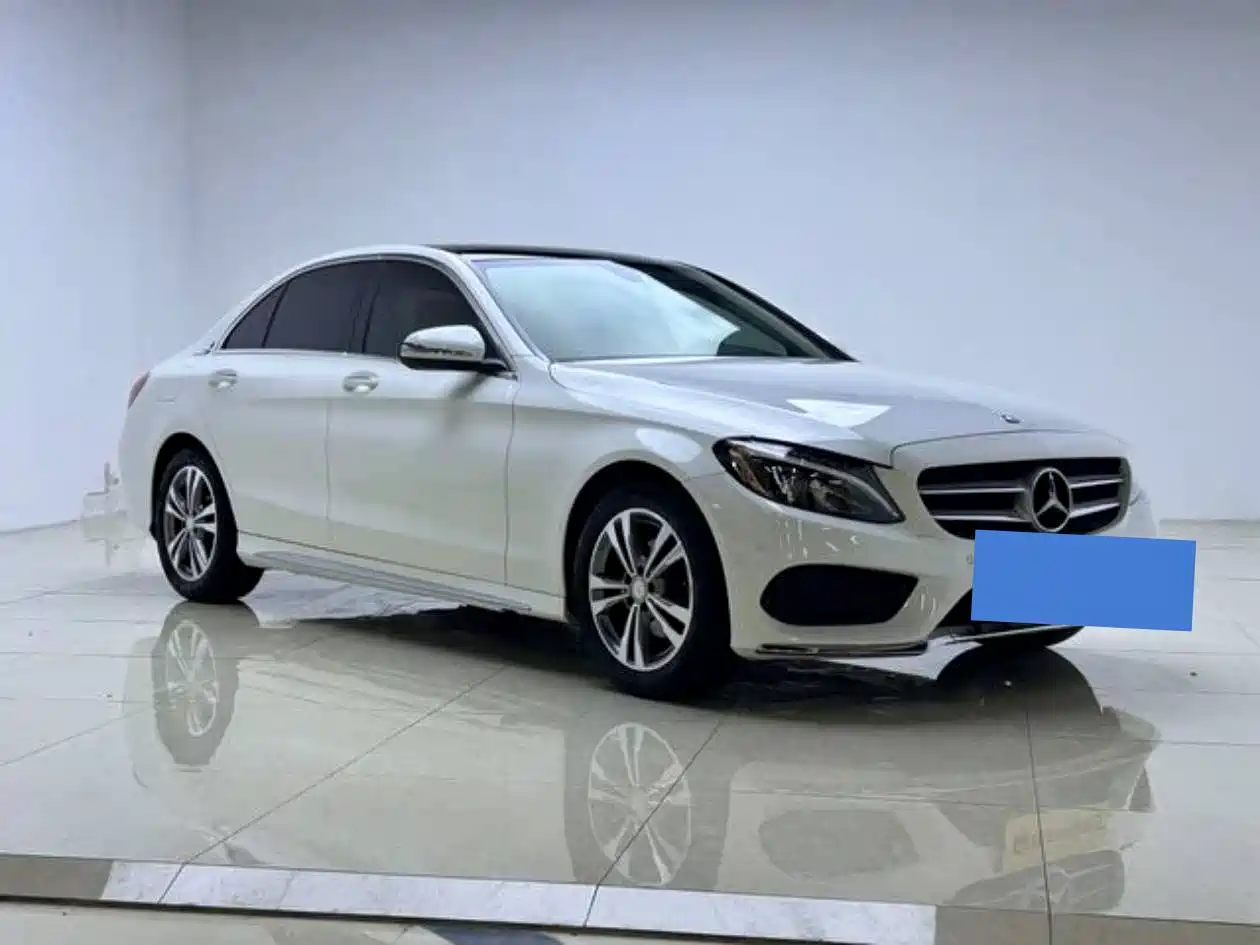 Mercedes-Benz C-Class 2015 Facelift C 200 L Sport фото 3