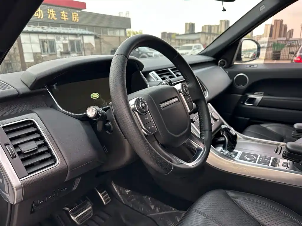 Land Rover Range Rover Sport 2016 Model 3.0 SC V6 HSE DYNAMIC фото 14