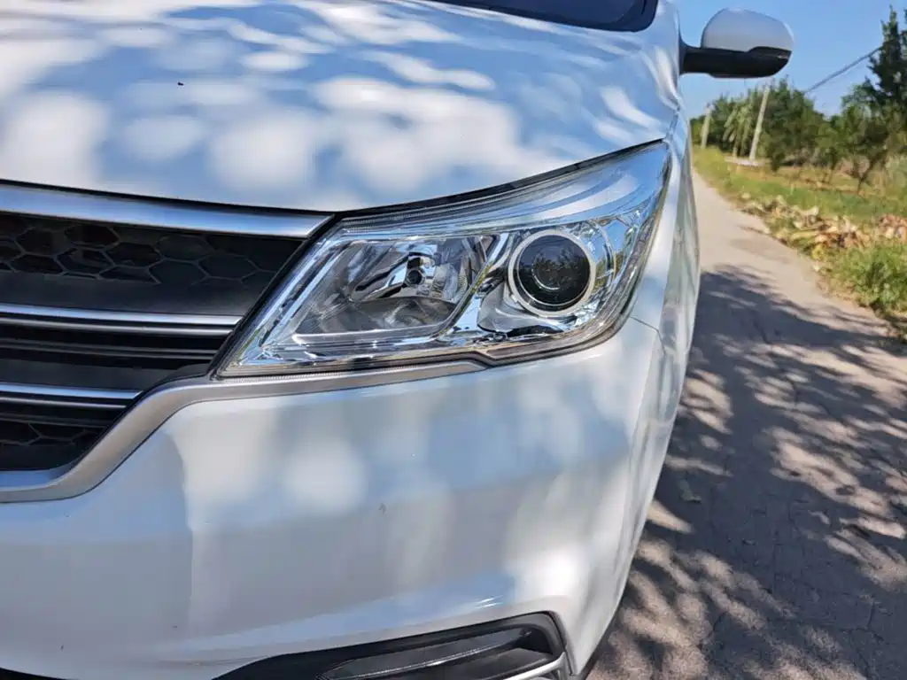 Baojun 730 2019 2019 1.5T CVT Fashion 7-Seater China V