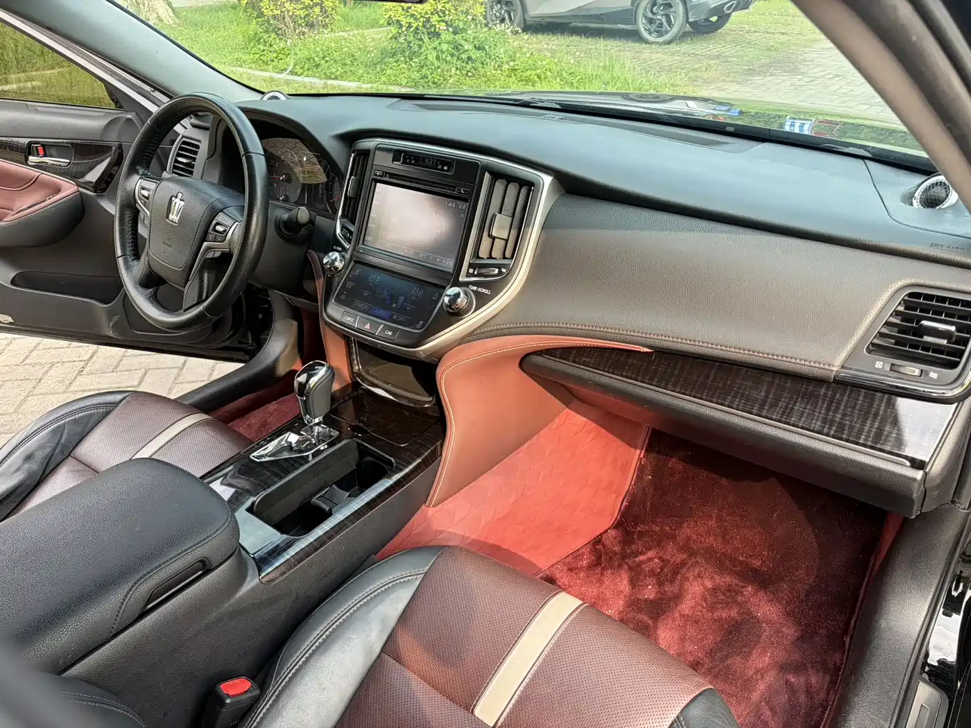 Toyota Crown 2015 2.0T Fashion фото 14