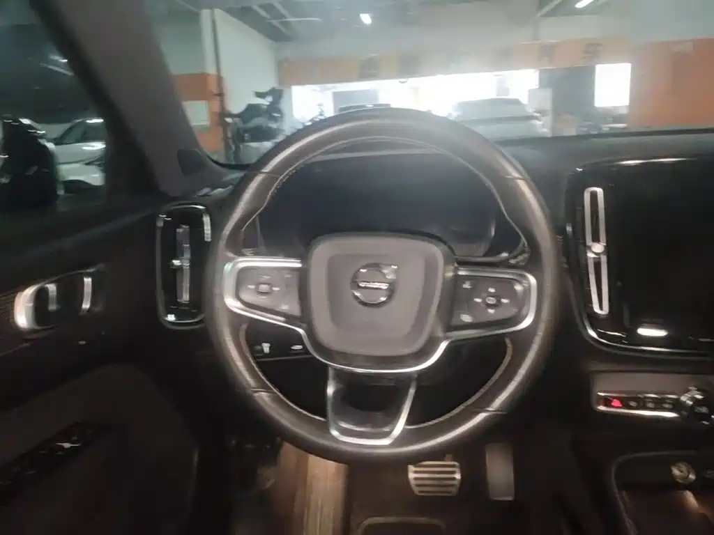 Volvo XC40 New Energy 2021 2021 P8 EV AWD Elegant Sport