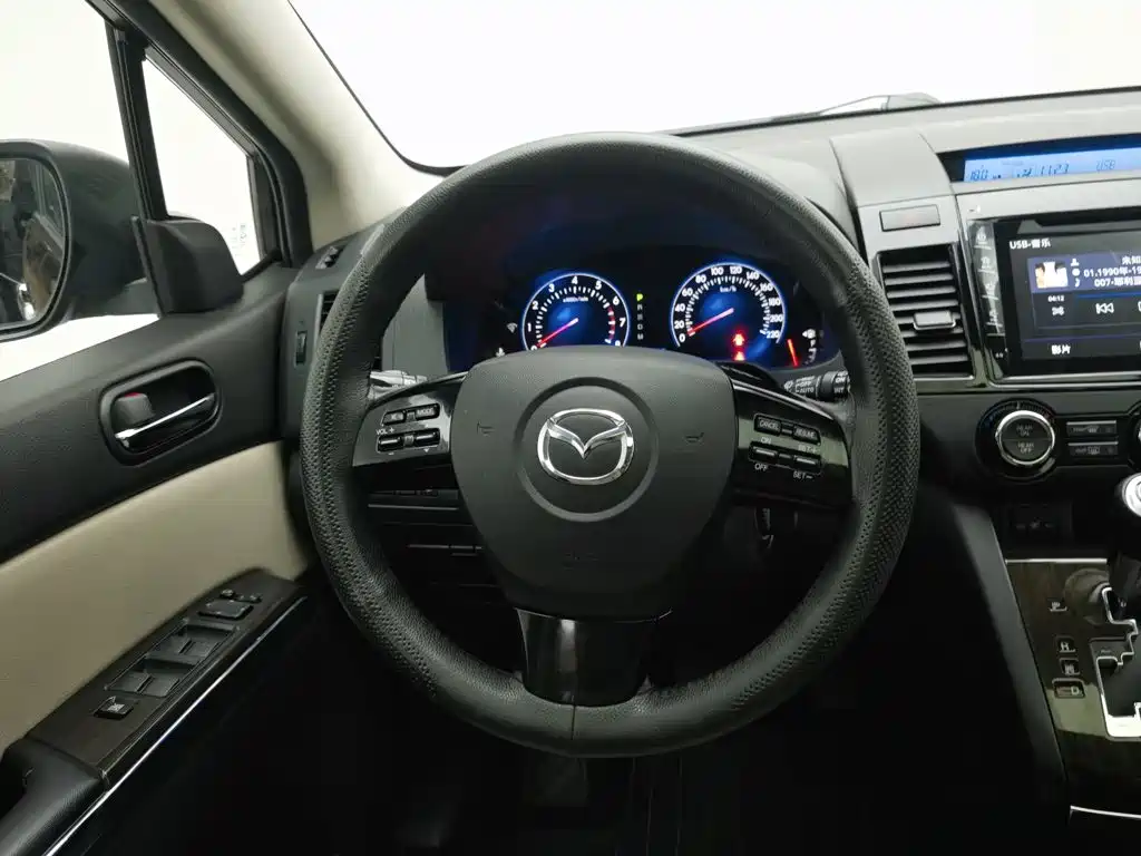Mazda 8 2016 2015 2.5L Navigator Edition