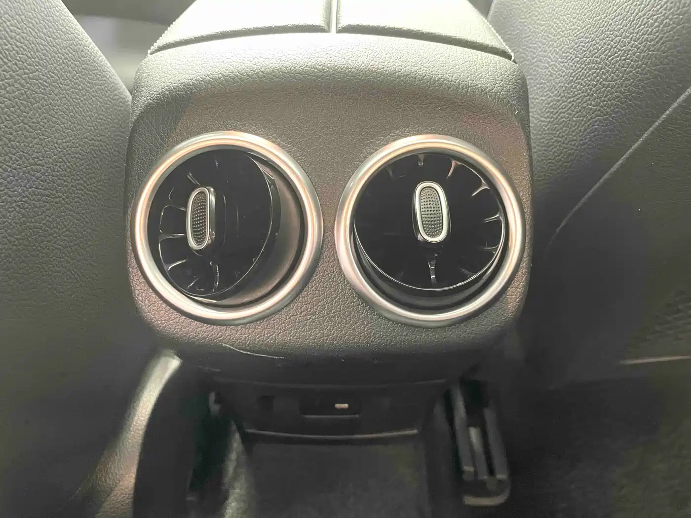 Mercedes-Benz A-Class 2022 A 180 L Sport Sedan фото 11
