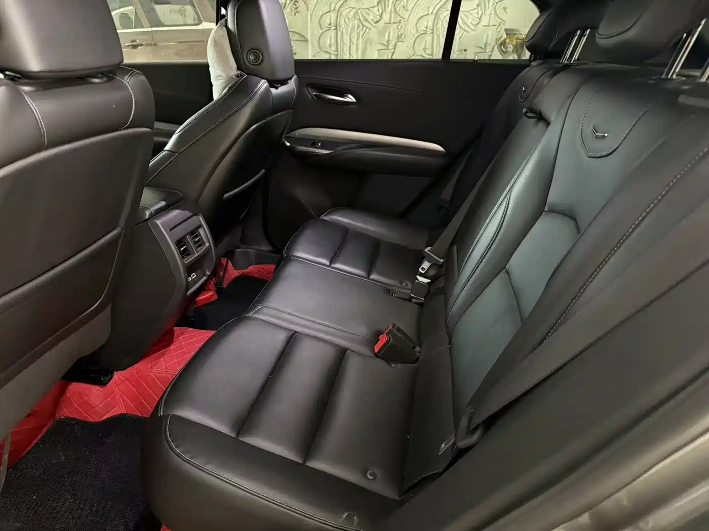 Cadillac XT4 2018 28T FWD Leading Sport Edition фото 6