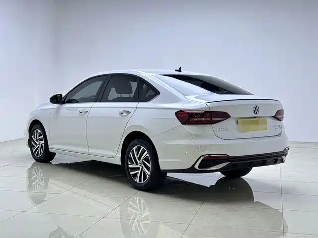 Volkswagen Lavida 2024 Model 300TSI DSG Starlight Full Comfort Edition фото 5