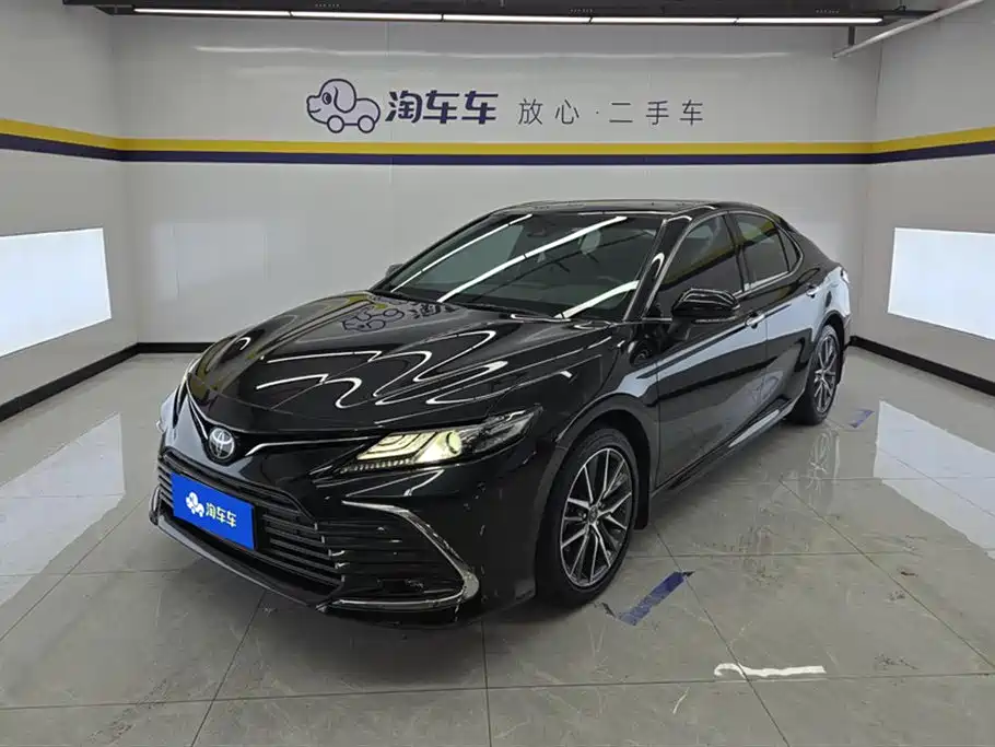 Toyota Camry 2021 2.5G Luxury Edition