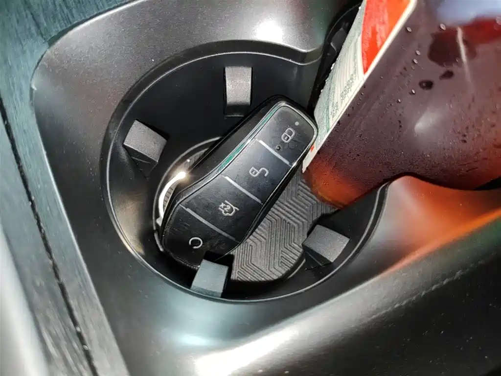 BYD Qin L 2025 DM-i Smart Drive 80KM Premium фото 9