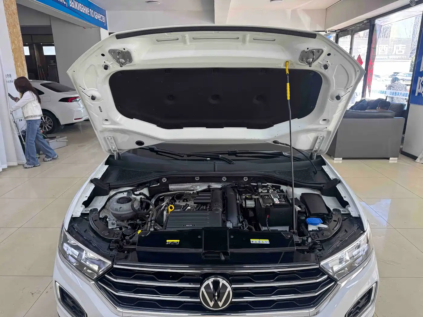 Volkswagen T-ROC 2022 280TSI DSG 2WD Comfort PLUS фото 19