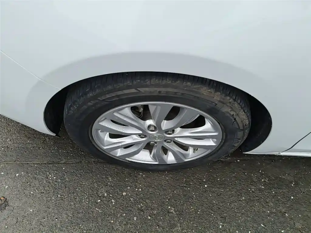 Buick Excelle 2021 Facelift Exemplar 1.5L Auto Progressive фото 23