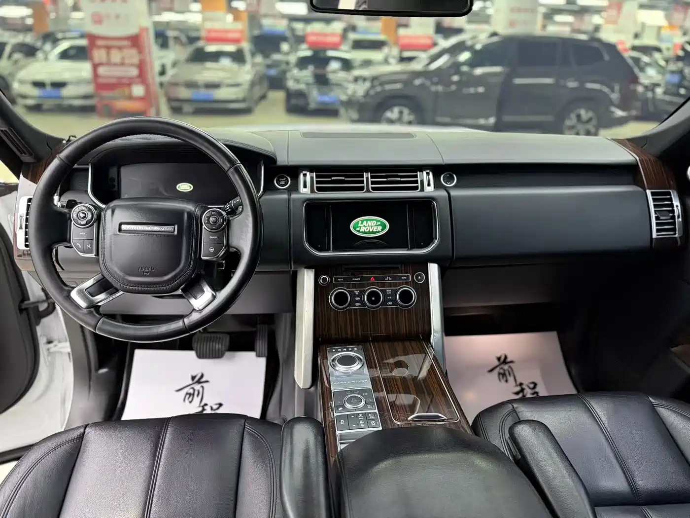 Land Rover Range Rover 2016 3.0 SC V6 Vogue фото 9