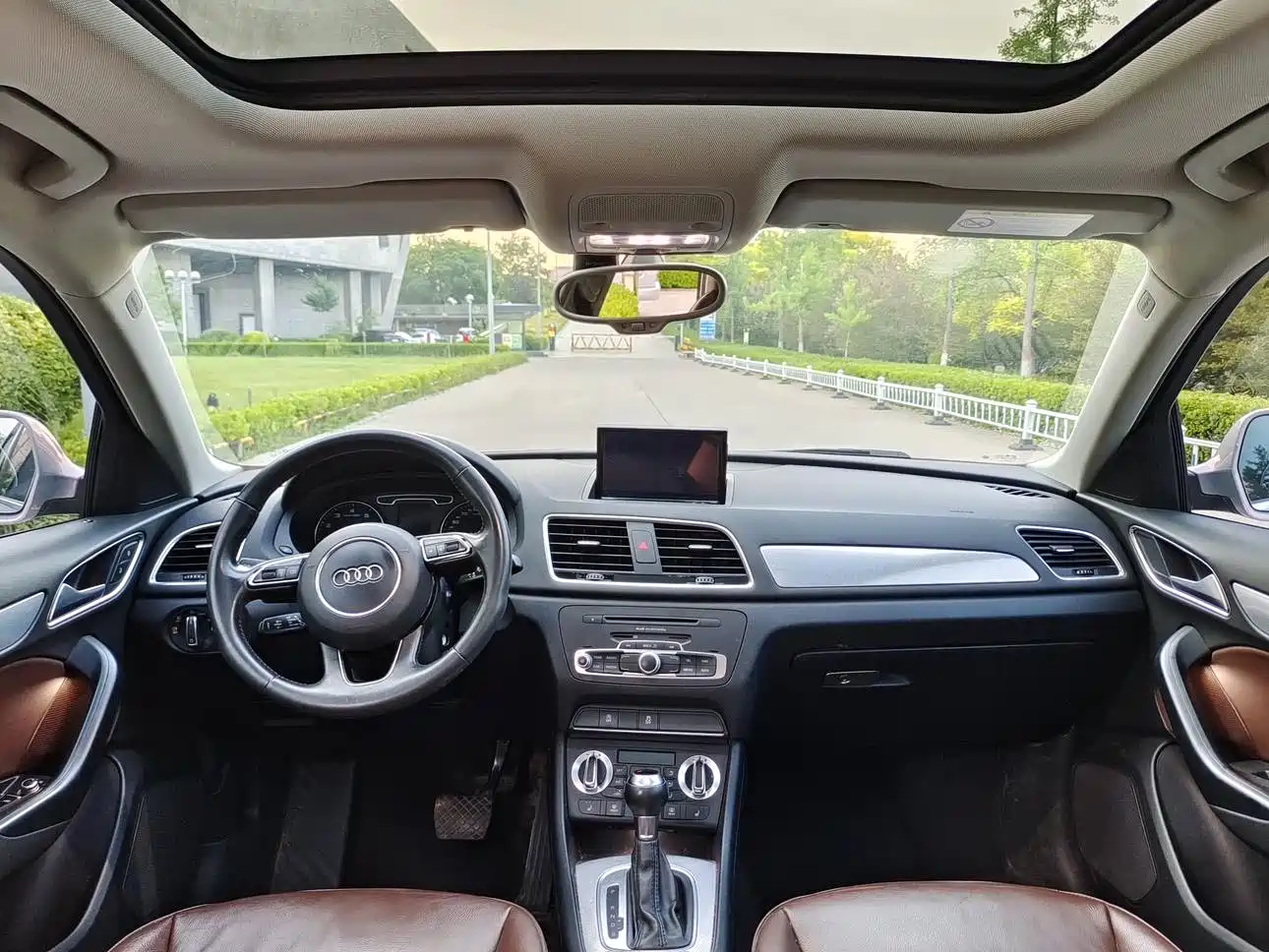 Audi Q3 2015 35 TFSI Comfort фото 4