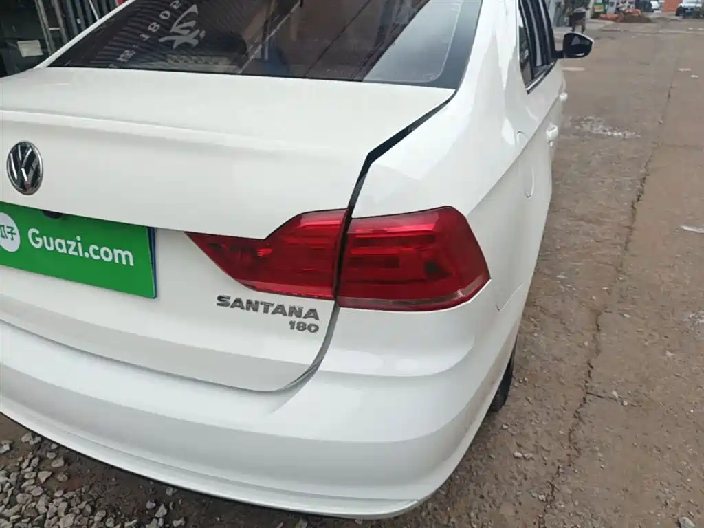 Volkswagen Santana 2016 1.6L Manual Trend Edition фото 8