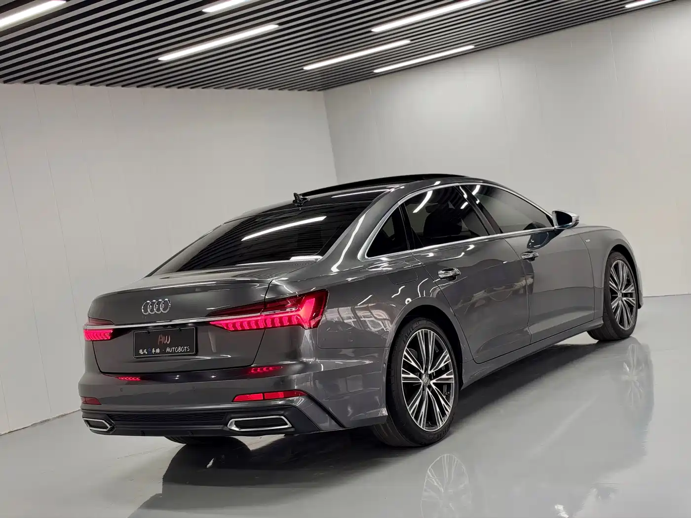 Photo 3 - Audi A6L