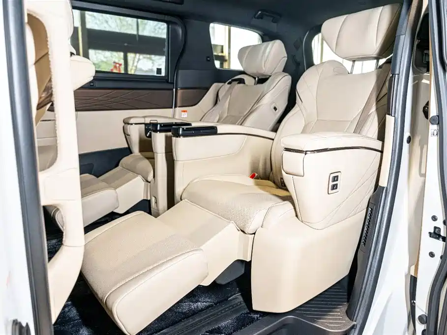 Toyota Alphard 2024 Hybrid 2.5L Prestige Edition фото 10