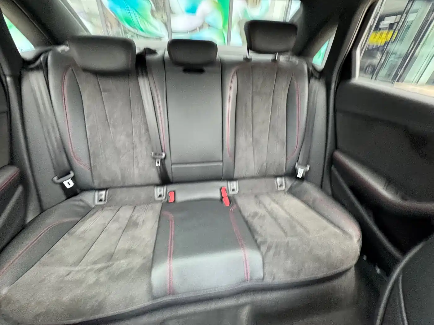 Фото 26 - Audi A4L