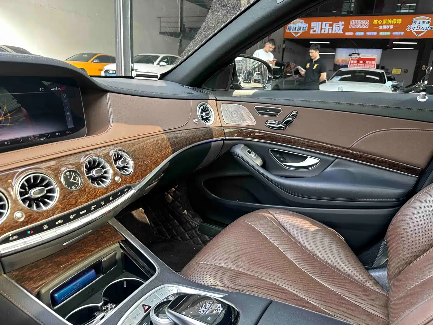 Mercedes-Benz S-Class 2018 S 320 L фото 13