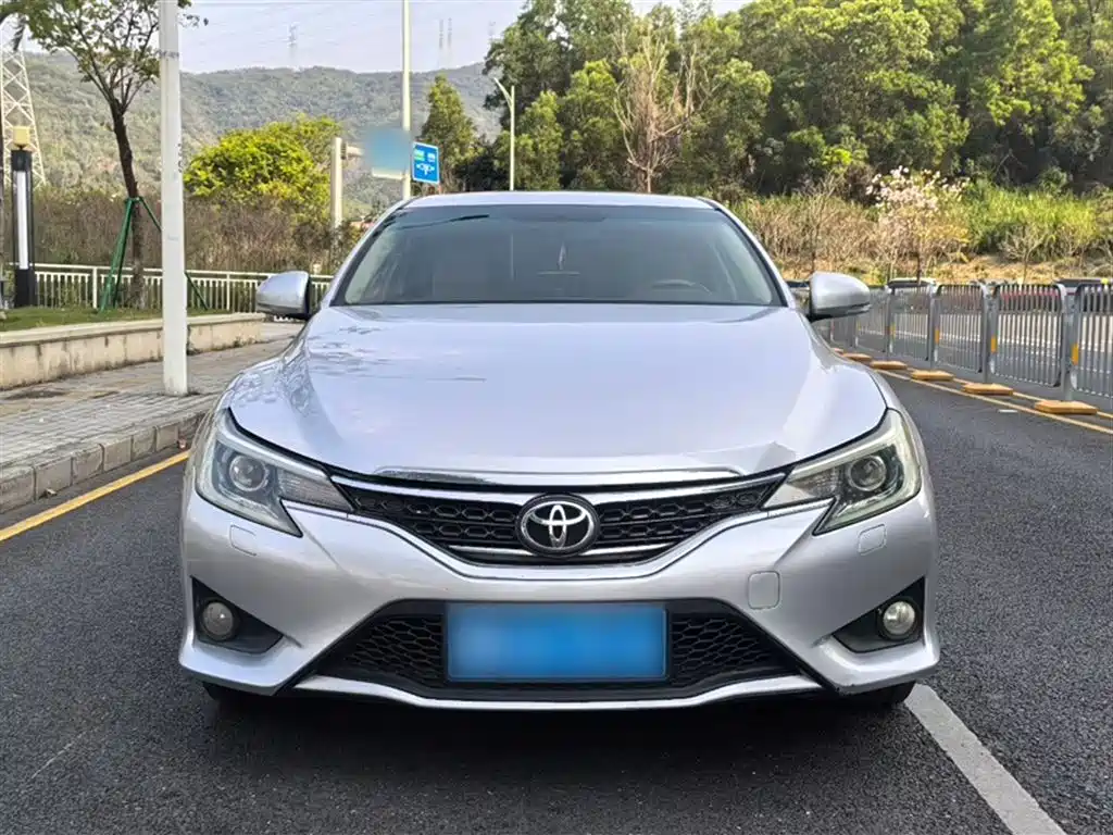 Toyota Reiz 2013 2.5V Premium Edition фото 22