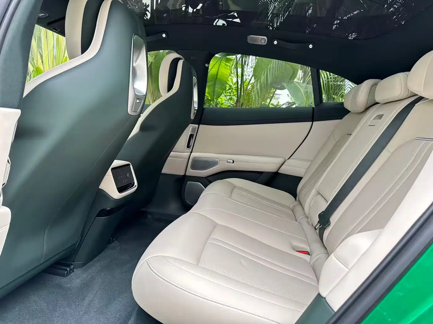 Xiaomi Auto Xiaomi YU7 2025 Extended Range AWD Pro фото 13