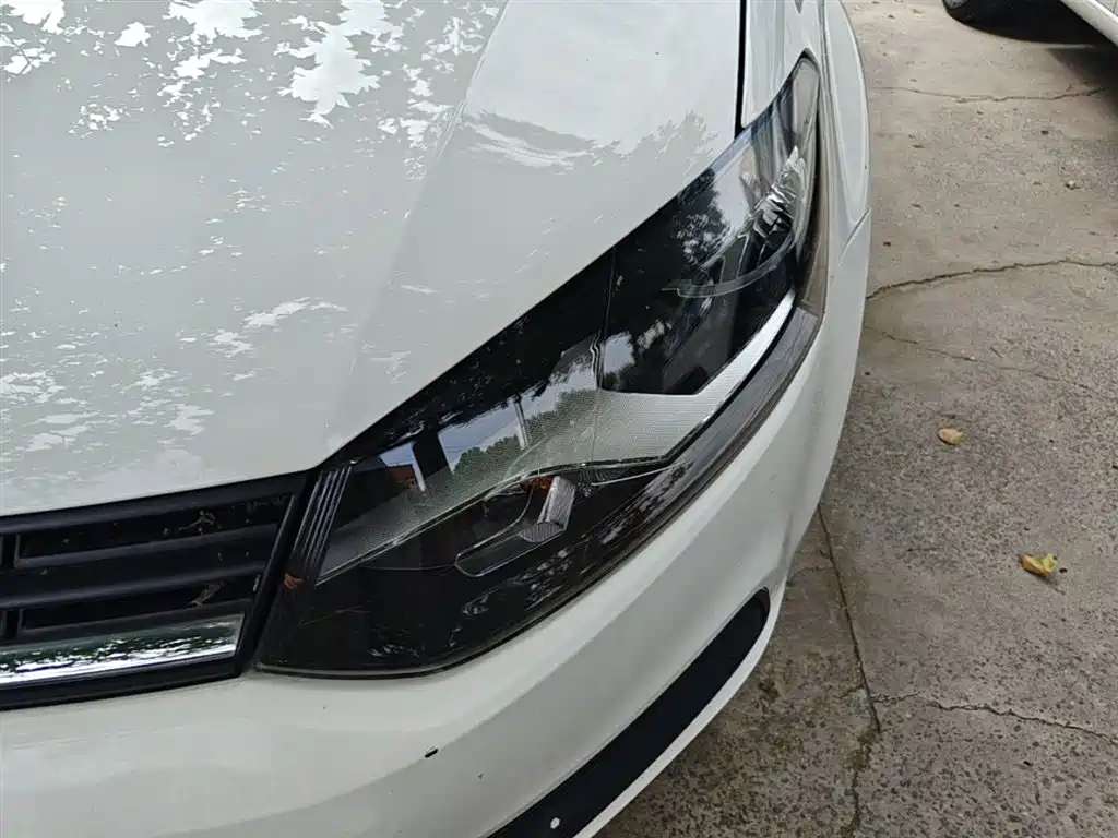 Volkswagen Polo 2016 1.4L Automatic Trend фото 24