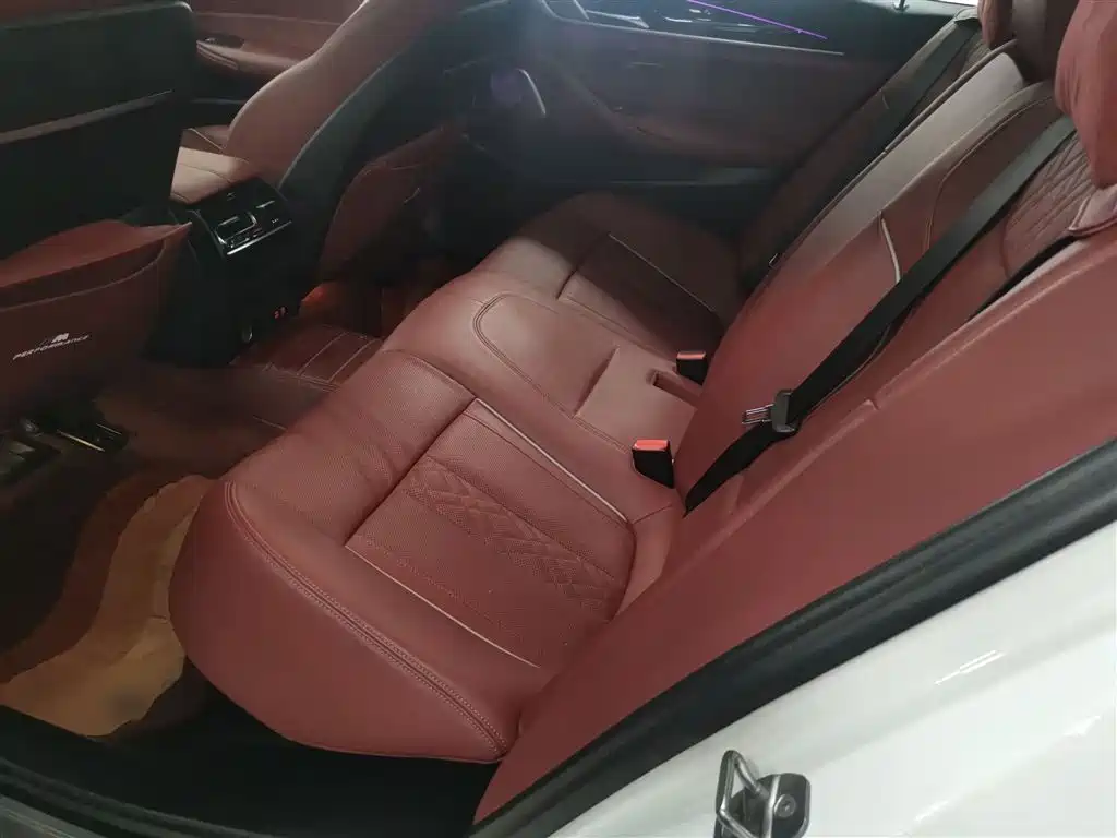BMW 5 Series 2022 Model Second Facelift 525Li M Sport Package фото 14
