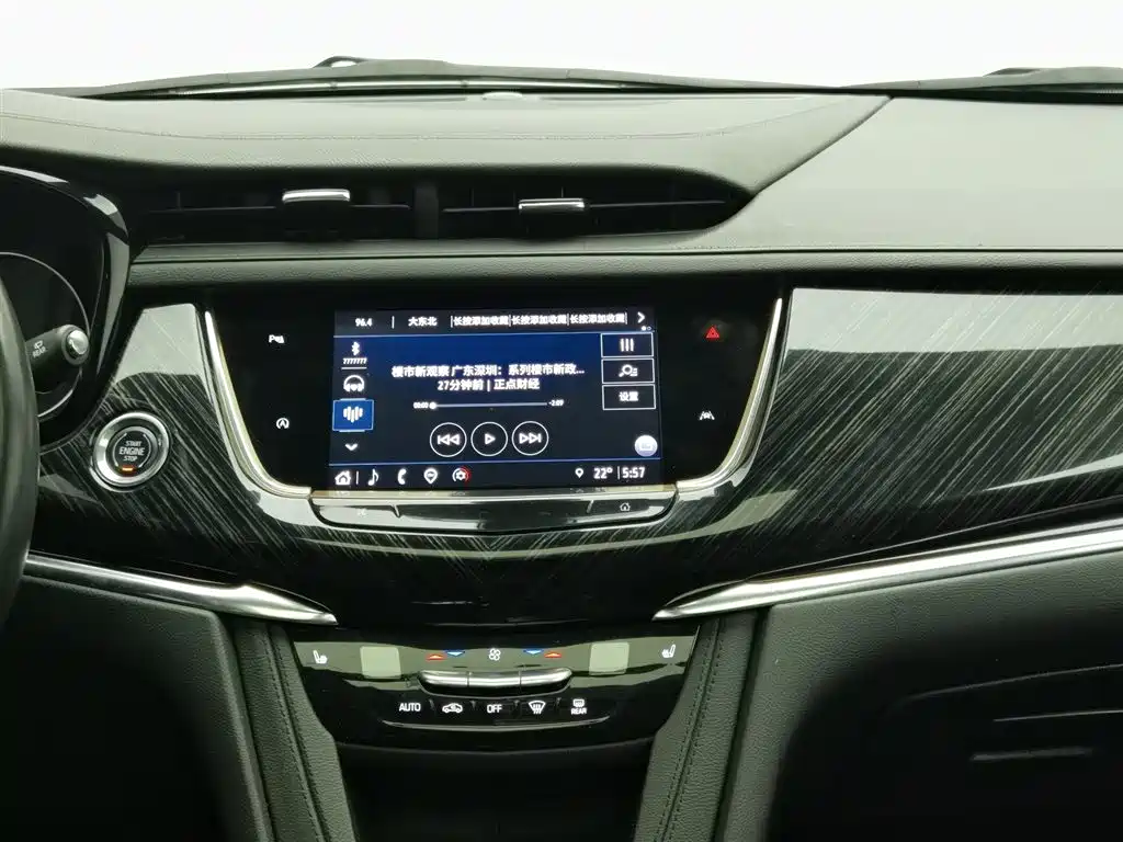 CADILLAC XT6