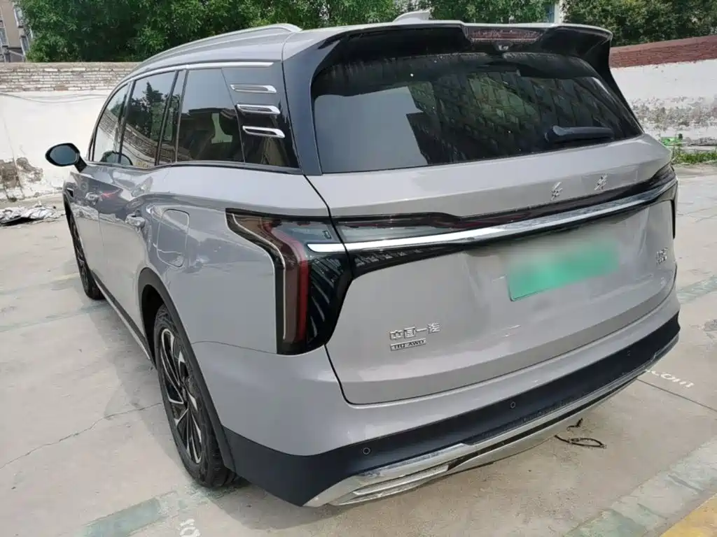 Hongqi HS7 PHEV 2024 2024 2.0T PHEV AWD Flagship 6-Seater