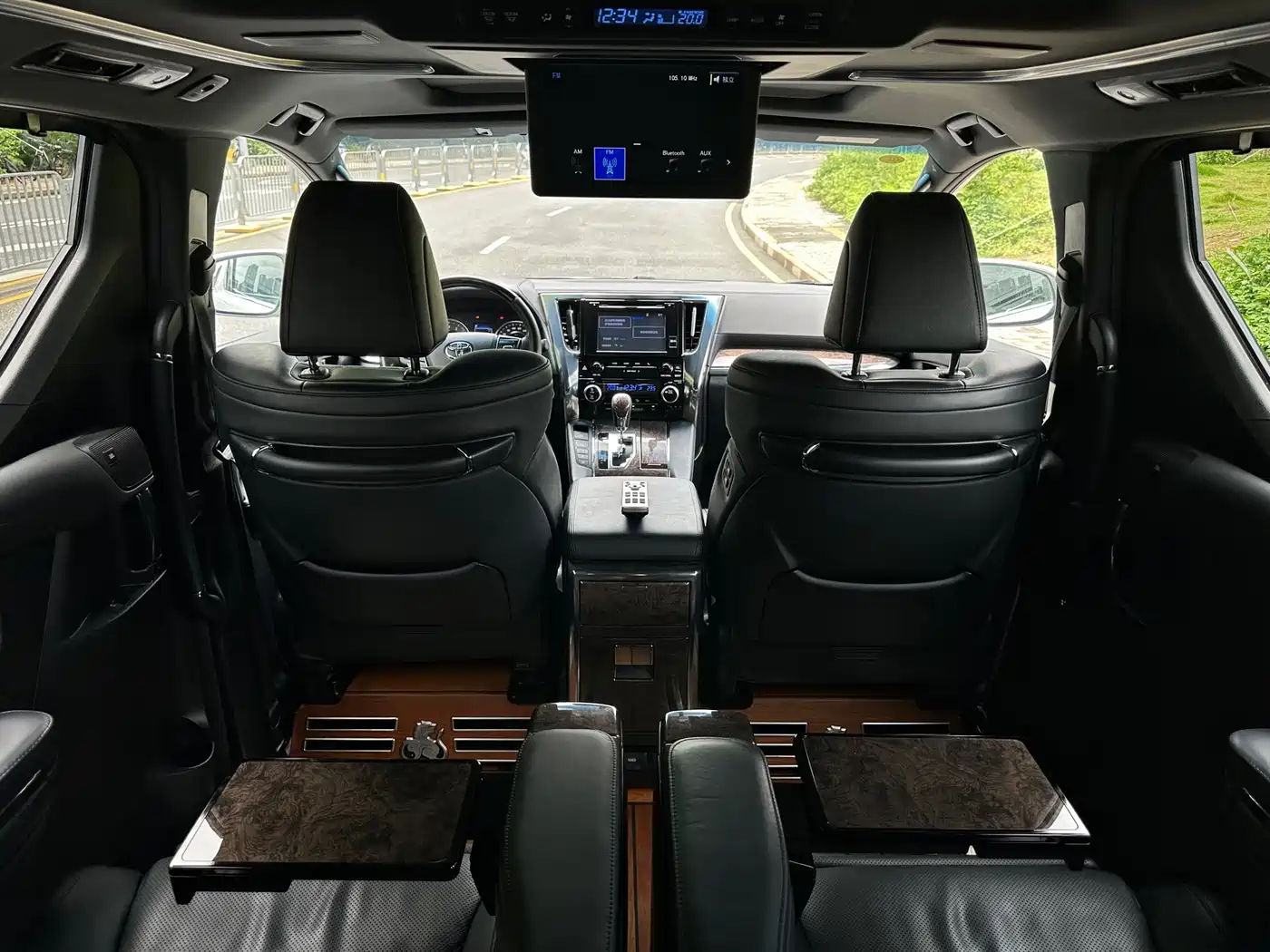 Toyota Alphard 2018 Facelift 3.5L Premium Edition фото 15
