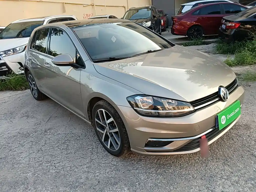 Фото 4 - Volkswagen Golf