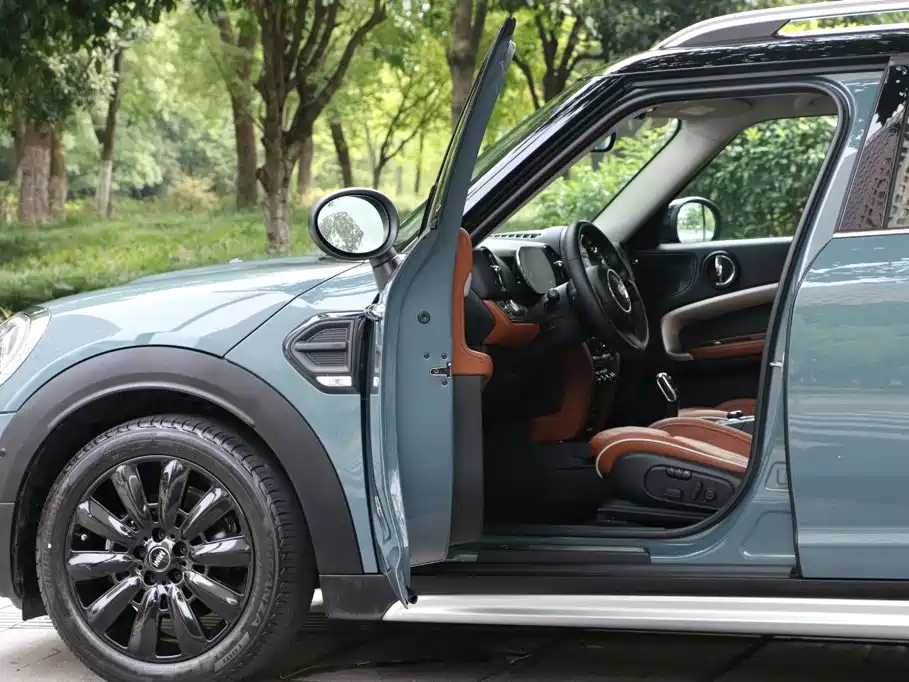 MINI COUNTRYMAN 2022 2022 Facelift 1.5T COOPER ALL4 Connoisseur