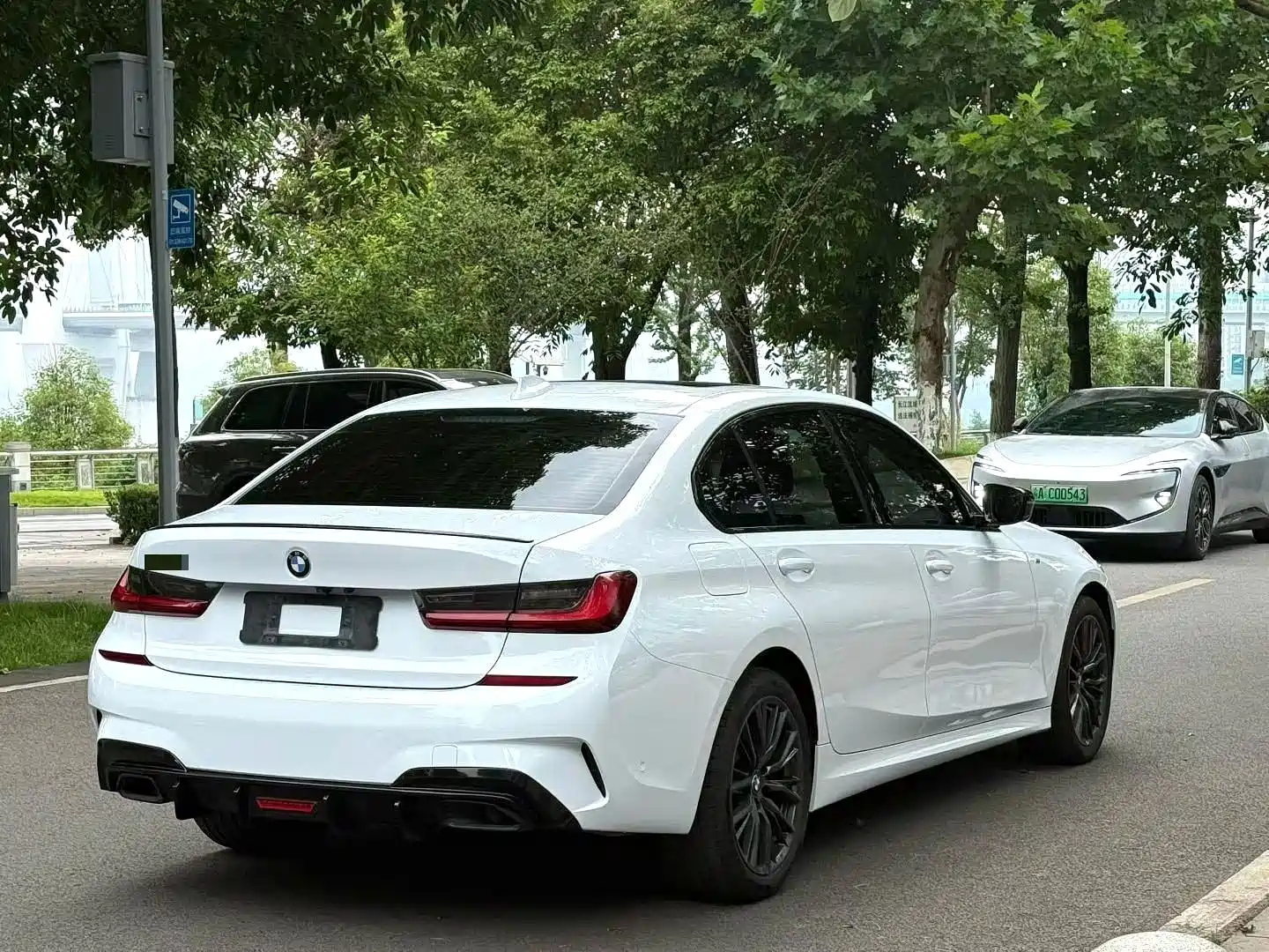 Photo 7 - BMW 3 Series