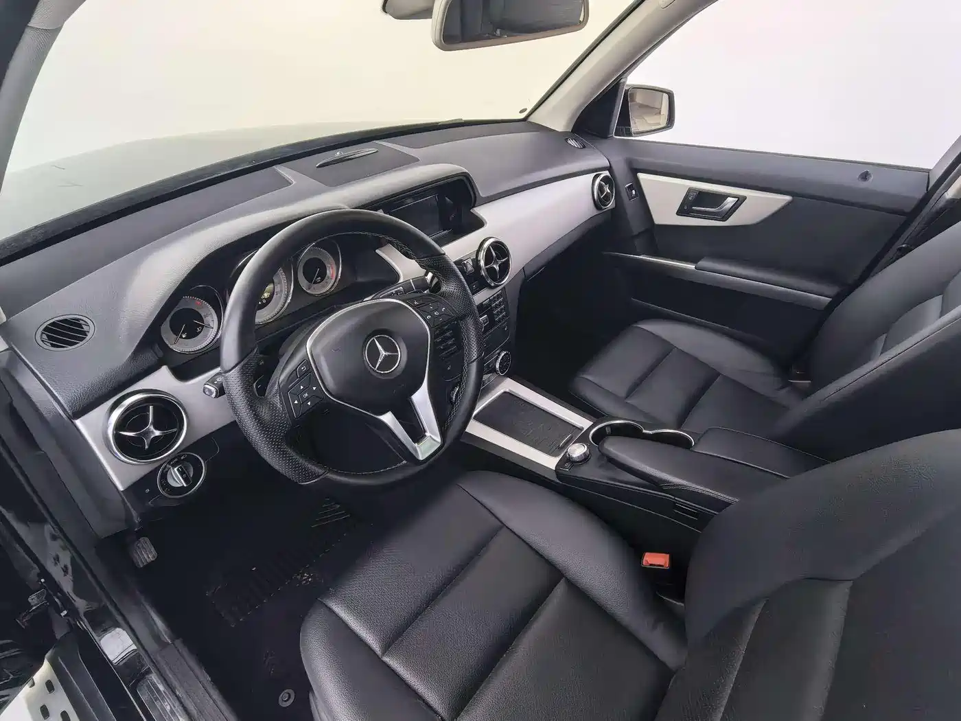 Mercedes-Benz GLK-Class 2013 GLK 300 4MATIC Dynamic Sunroof фото 15