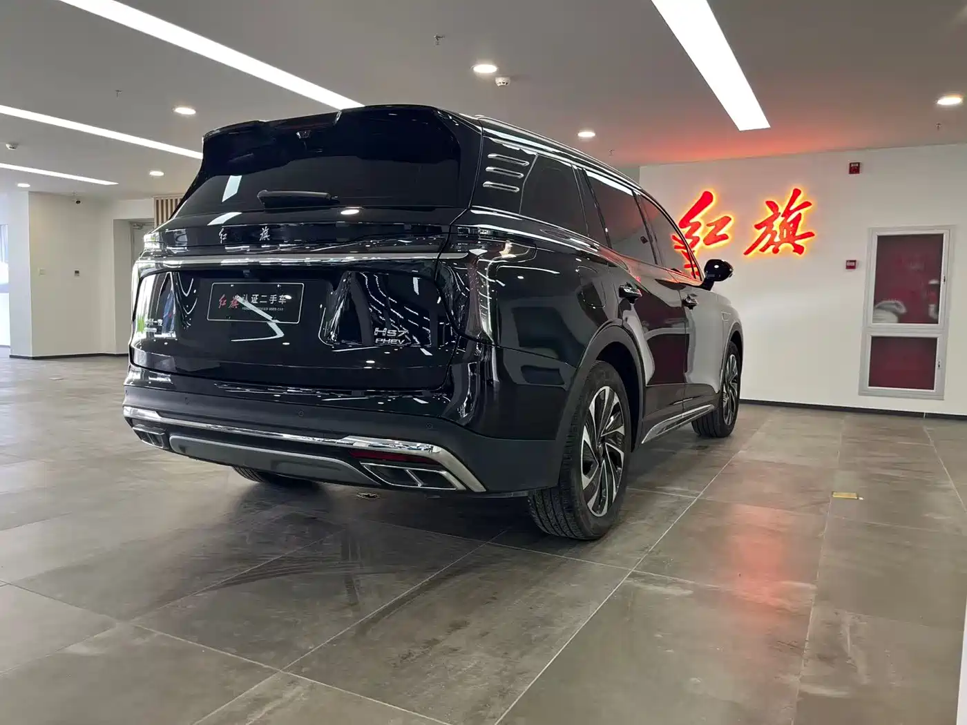 Hongqi HS7 PHEV 2024 2.0T PHEV 4WD Flagship Edition 6-seater фото 6