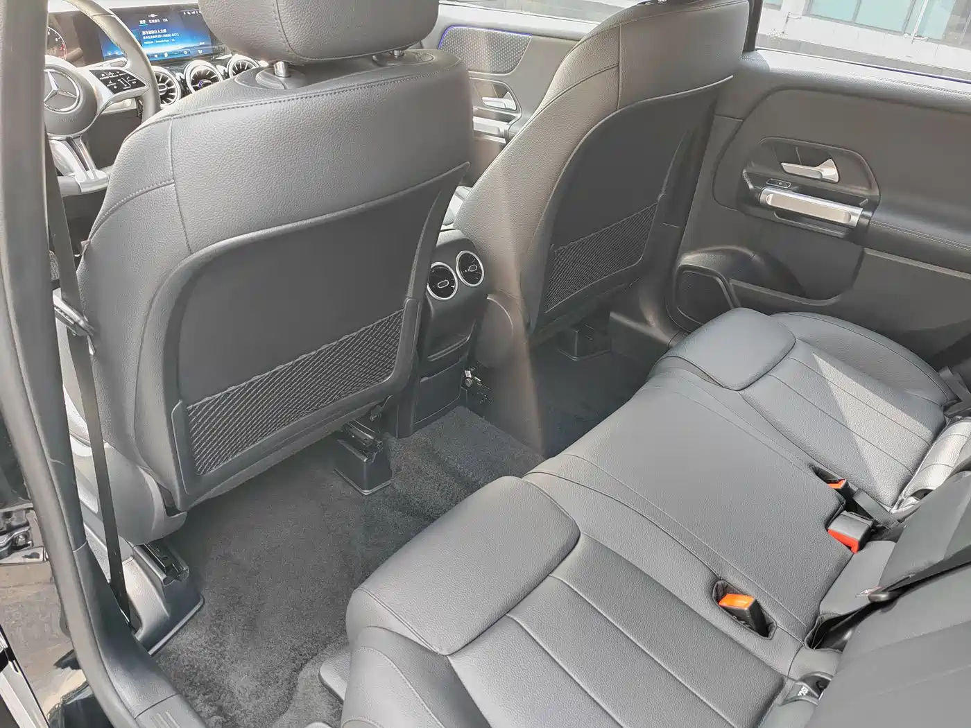 Mercedes-Benz GLB 2024 GLB 220 Dynamic фото 6