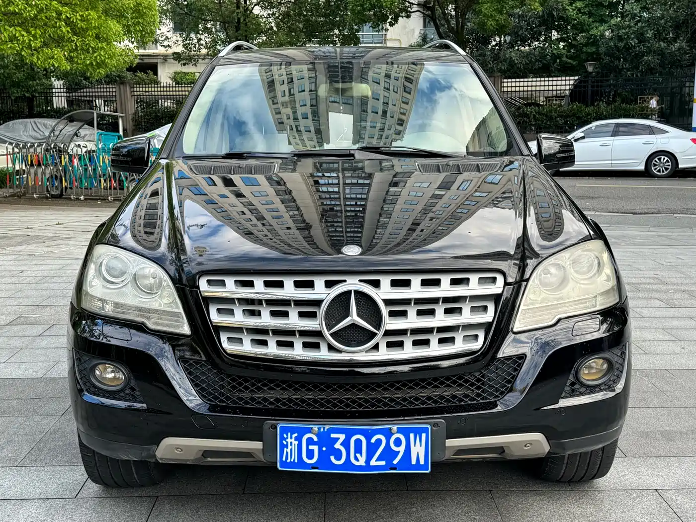 Mercedes-Benz M-Class 2010 ML 350 4MATIC Luxury фото 5