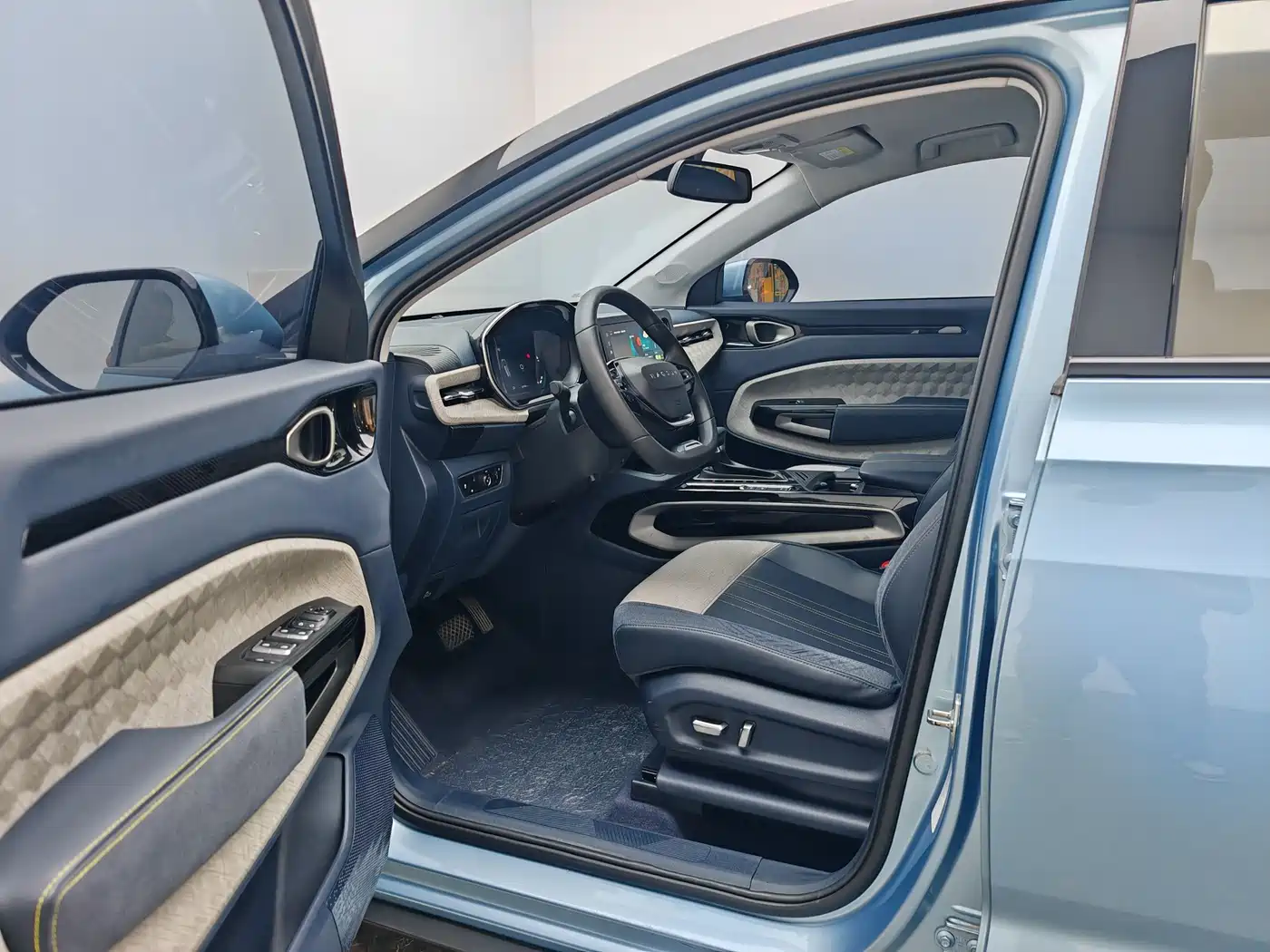 Baojun RM-5 2021 2019 1.5T CVT 24-hour Online Elite 7-seater