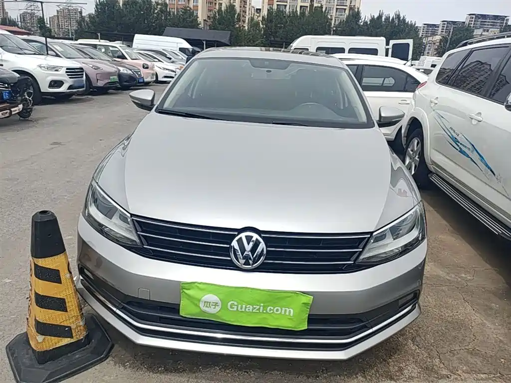 Volkswagen Sagitar 2017 230TSI Automatic Comfort фото 3