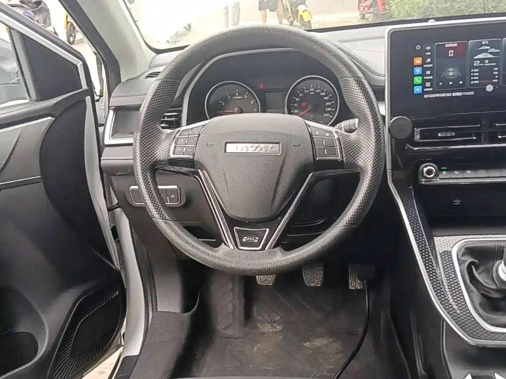 Haval M6 2024 2023 PLUS 1.5T Manual Elite Smart Connect