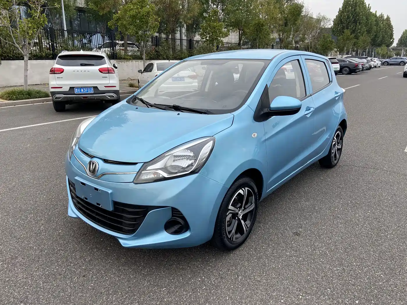 Фото 1 - Changan Benben E-Star