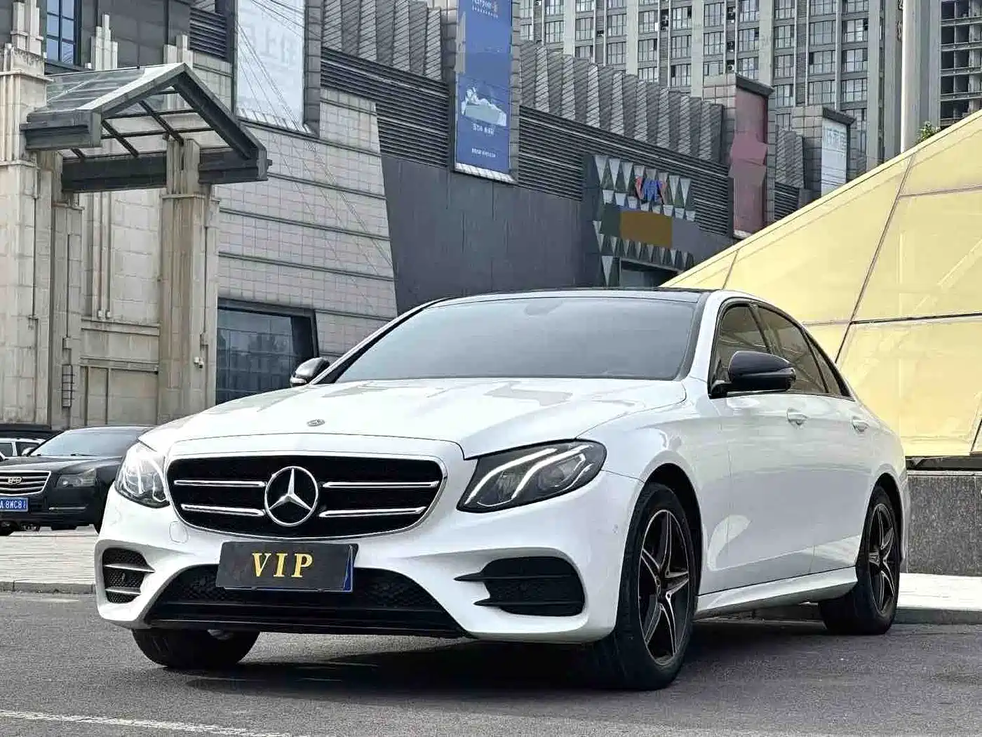 Photo 1 - Mercedes-Benz E-Class