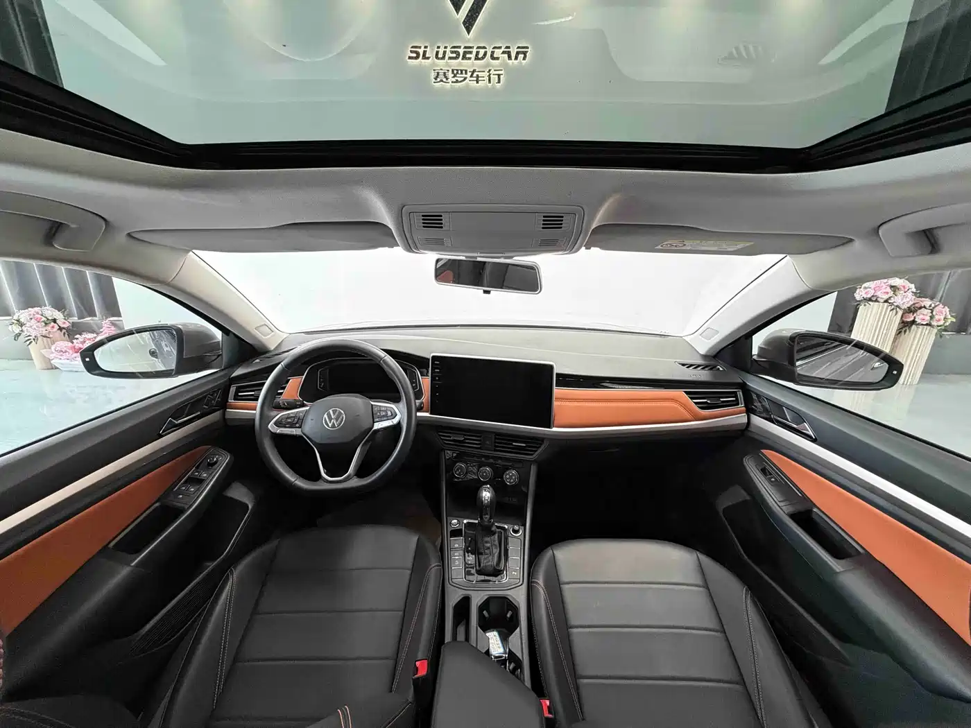 VOLKSWAGEN BORA