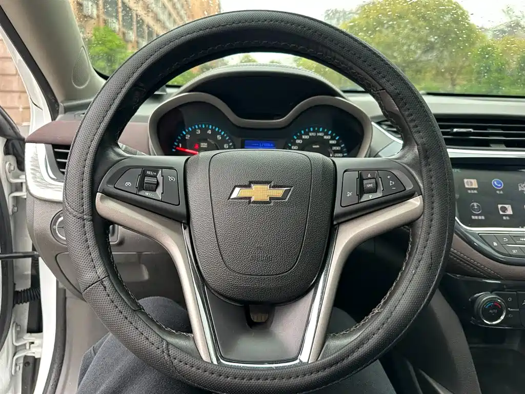 Chevrolet Malibu 2018 530T Automatic Luxury Edition фото 13
