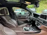 Photo 35 - BMW 7 Series